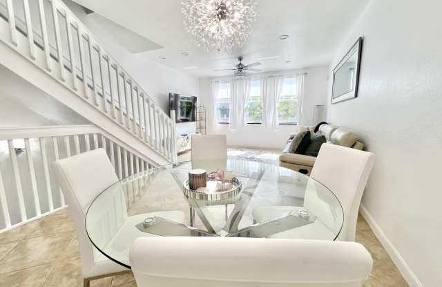 840 Marina Del Ray Lane - 840 Marina Del Ray Lane, West Palm Beach, FL 33401