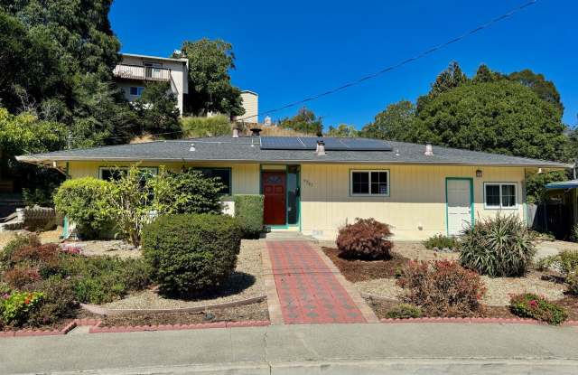 Single Family Home 3 Bed / 1 Bath Home w/ Familyroom - Richmond, CA photos photos Single Family Home 3 Bed / 1 Bath Home w/ Familyroom - Richmond, CA photos photos