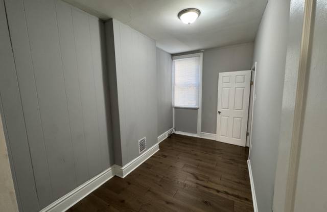 1671 Margaret Street - 1 Gallery 4