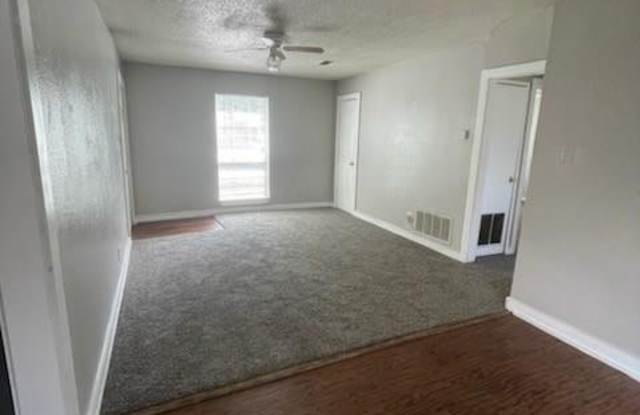 1737 Oak Hill Circle Gallery 4