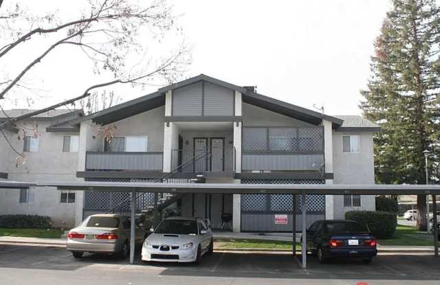 Cozy Apartment off Acres  White Ln! photos photos