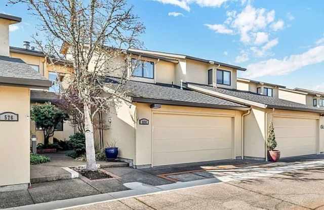 574 Wimbledon Ct. Gallery 3