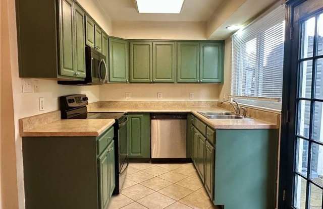 3412 Crimson Holly Court Gallery 2
