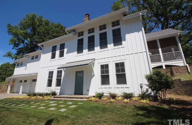 800 Foster Street Gallery 2