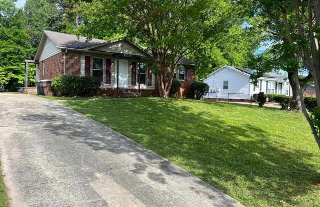 1503 Glenridge Rd - 1503 Glenridge Road, Greensboro, NC 27405