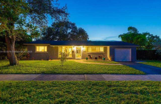 312 N Luna Ct photos photos