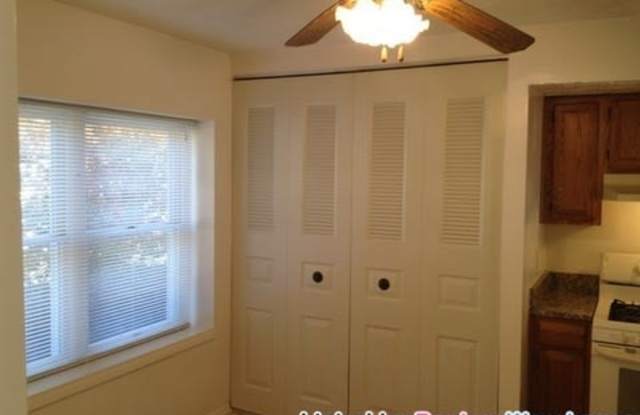 1406 Springleaf Circle Gallery 4