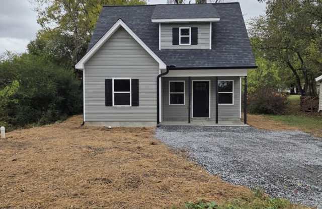 210 West Washington Exd - 210 West Washington Exd, Mayodan, NC 27027
