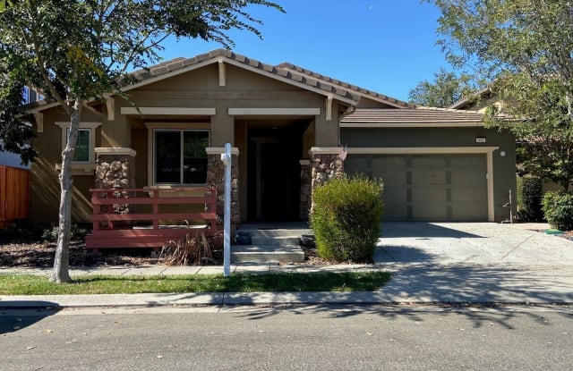 691 N Oliveto Dr - 691 North Oliveto Drive, Mountain House, CA 95391
