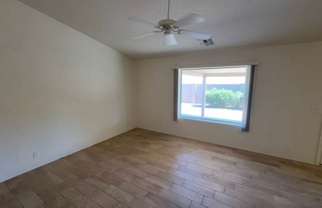 55+ Community in Sunland Springs Village Gallery 3