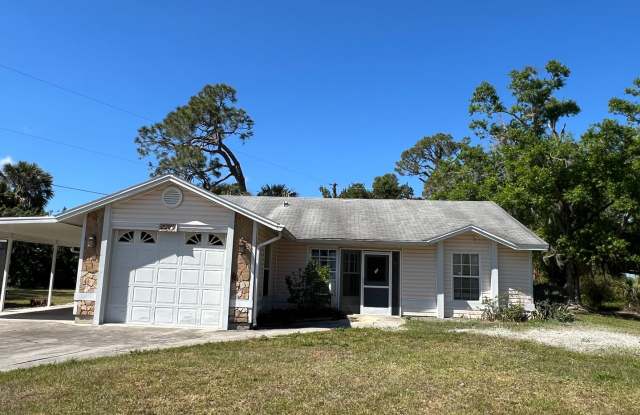 $1,650 ** Annual Lease ** 3 Bedroom / 2 Bath * Single Family ** Port Charlotte photos photos