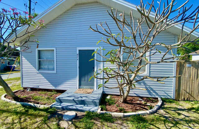 824 Rosery Rd Nw photos photos