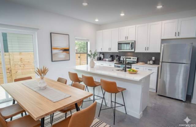 918 S OLIVE ST unit: 102 photos photos