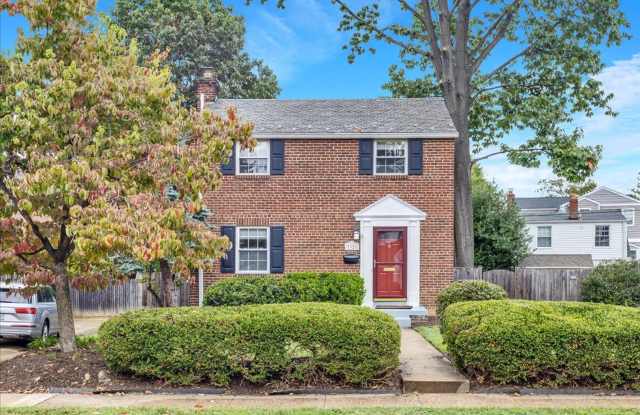 FULLY FURNISHED - 3321 6th Street South, Arlington, VA 22204