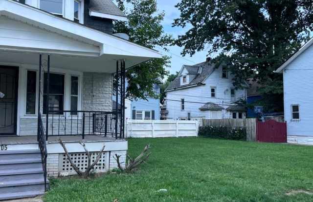 Charming 3-Bedroom Property in Prime Location Gallery 3
