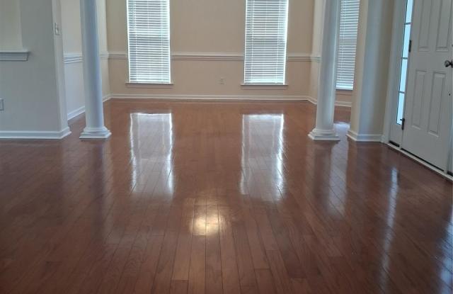 1552 Fitzgerald Street NW Gallery 4