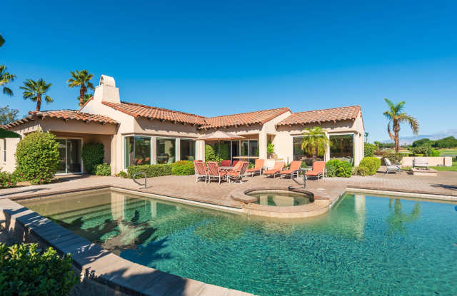 136 Royal Saint Georges Way photos photos