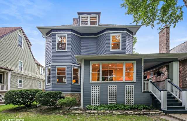 311 S Ridgeland Avenue - 311 South Ridgeland Avenue, Oak Park, IL 60302