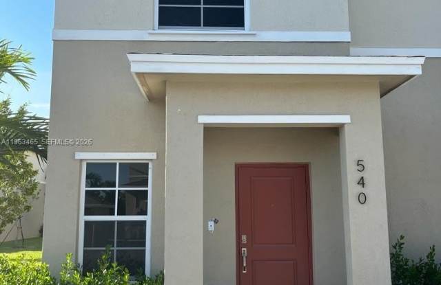 540 NE 4th St photos photos