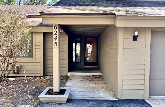 Sophisticated Condo Retreat on Old Mission Peninsula photos photos