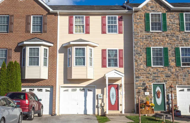 83 FUZZY TAIL Drive - 83 Fuzzy Tail Drive, Ranson, WV 25438