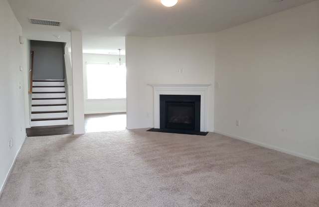 1957 Eastway Drive Gallery 4