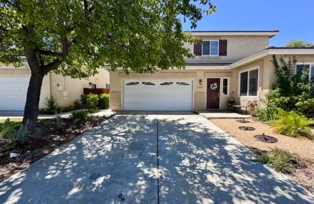 Charming 4 Bedroom + Office Home in Prime Temecula Location! photos photos