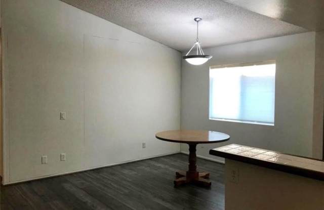 21760 Laurelrim Drive Gallery 3