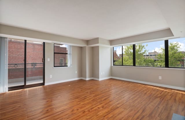 1633 Q Gallery 2