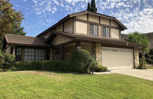 2233 Avondale Dr. Gallery 2