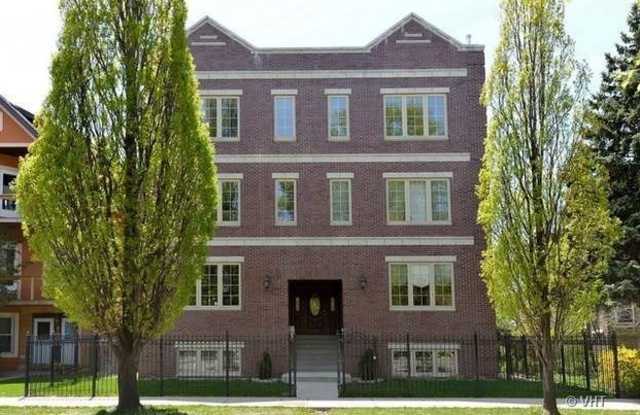 5663 W HIGGINS Avenue photos photos