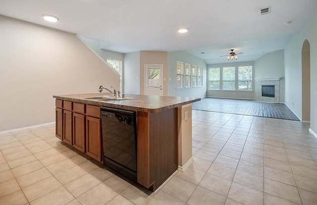 11657 Kingsville Drive Gallery 4