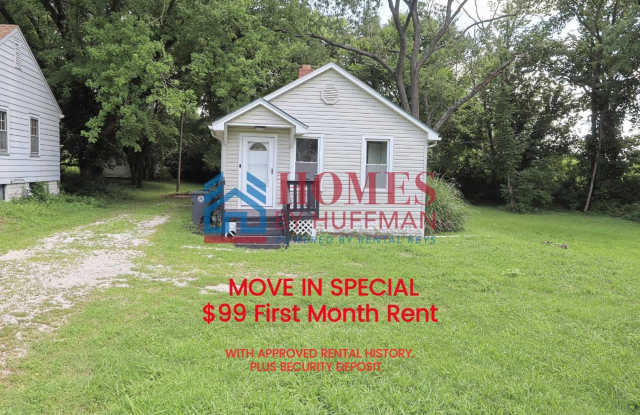 One Bedroom House | Move In Special Gallery 1