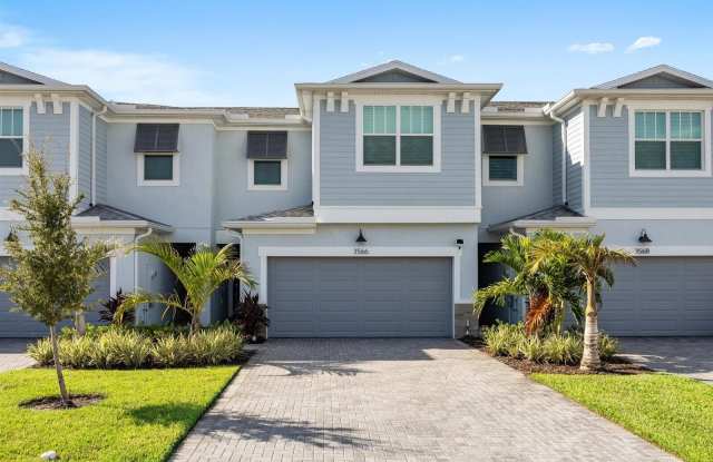 3566 NW SOLANGE Court Gallery 1