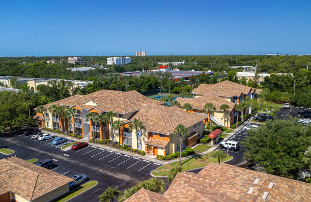 Tuscany Gardens Beautiful Condo Close to All in Fort Myers MOVE IN SPECIAL 50% OFF FIRST MONTHS RENT! photos photos