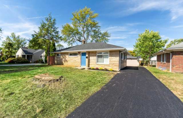 Charming Ranch Home in Brookshire Park — 3 Bed / 1 Bath - 2780 Saint Joseph Avenue, Columbus, OH 43204