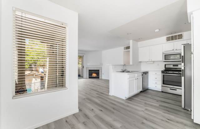 Upgraded Condo with Pool Views! photos photos