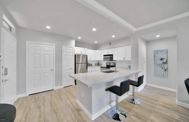 20100 N 78TH Place Gallery 1