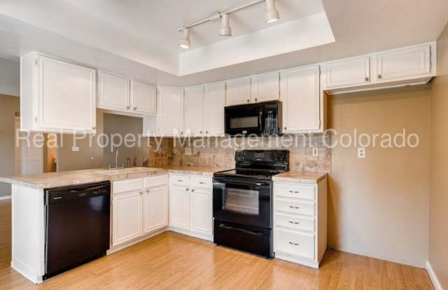 1963 South Xanadu Way Gallery 4