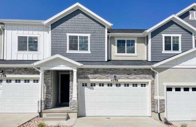 Beautiful 2-Story Premier Townhome w/Attached 2-Car Garage and Unfinished Basement in Herriman photos photos