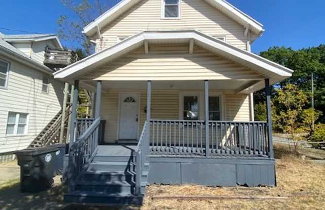 Welcoming 5BR/3BA with Dining Room  Laundry—Minutes to UA and Downtown photos photos
