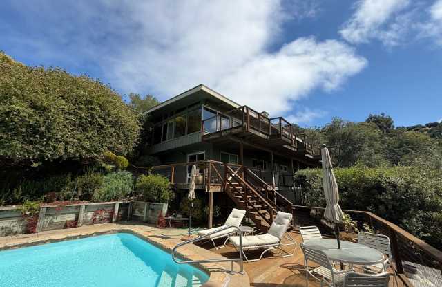 SPACIOUS FOUR BED / THREE BATH SAN RAFAEL HOME WITH POOL, CENTRAL HEAT  A/C IN MAIN HOUSE photos photos