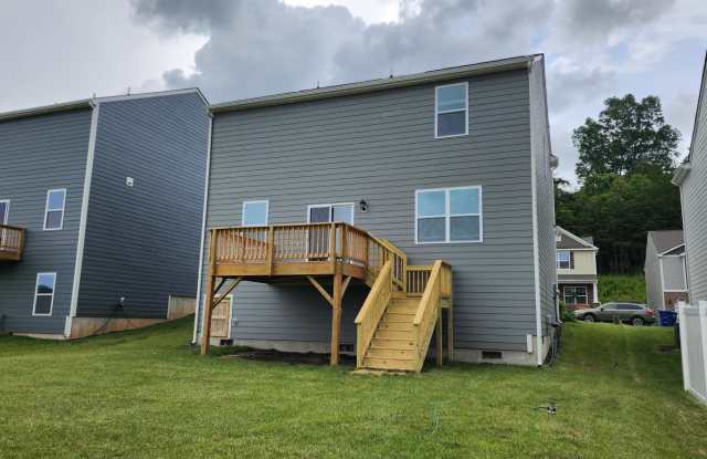 560 Country Oak Drive Gallery 2