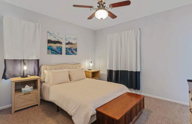7635 Family Circle Gallery 4