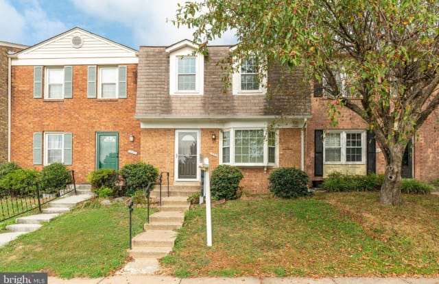 12318 CHICKASAW COURT - 12318 Chickasaw Court, Lake Ridge, VA 22192