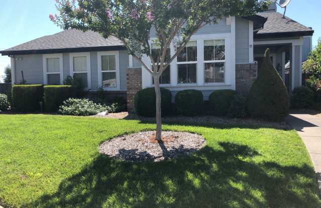 281 Cambria Way - 281 Ccambria Way, Larkfield-Wikiup, CA 95403