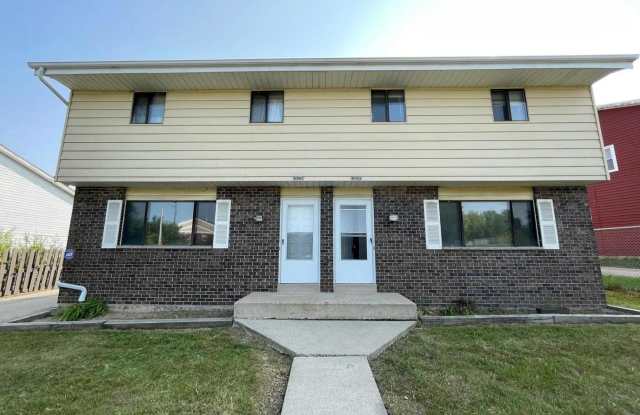 Spacious 3 Bed Duplex | Milwaukee, WI photos photos