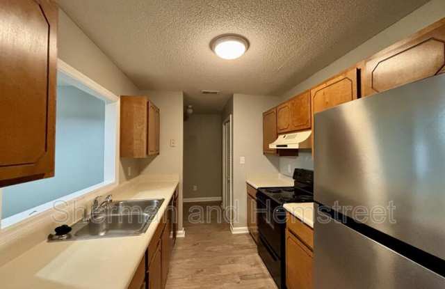 306 Commons Dr Gallery 4