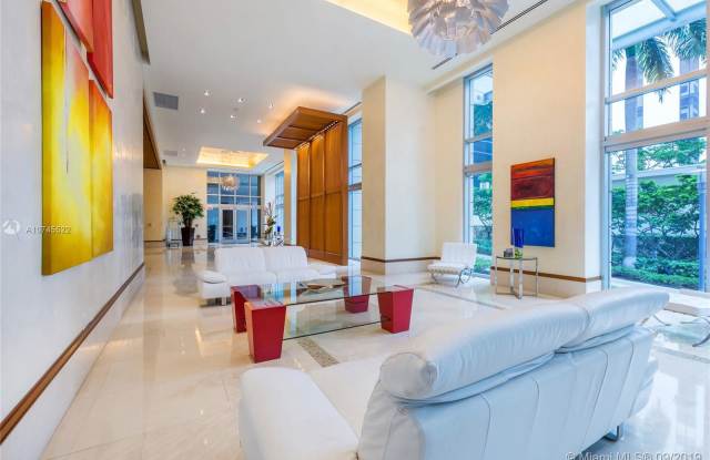 1060 Brickell Avenue Gallery 2