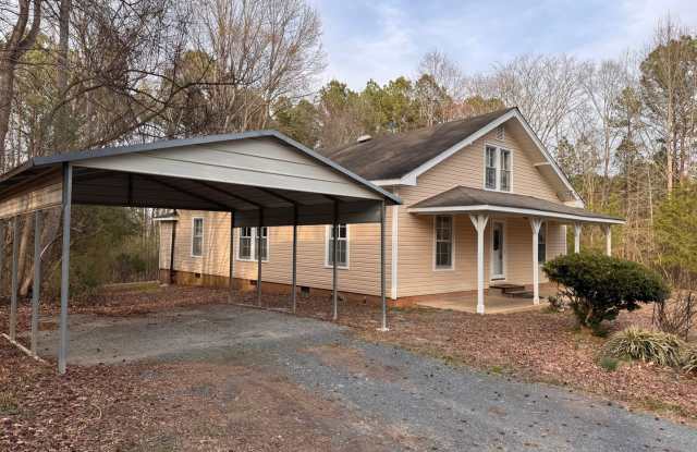 BEAUTIFUL 2 STORY, 4 BED, 2 BATH HOME photos photos